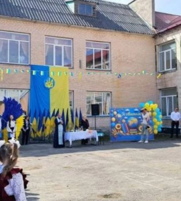 Скандал на Тернопільщині: через пісню MONATIK на випускному розпочали службове розслідування