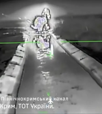 Стратегічна артерія окупантів знищена: супутникові фото залізничного мосту в Криму