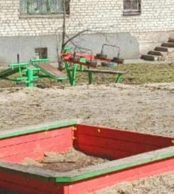 Засипав майданчики небезпечним піском: на Дніпропетровщині судитимуть бізнесмена