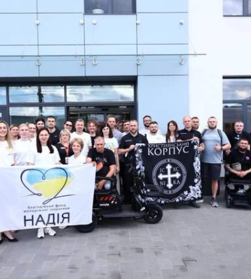 Християнський корпус, БФ молодіжної ініціативи "Надія" з партнерами відвідали дві лікарні Дніпра