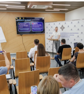 В Ужгороді СБУ та Нацрада з питань телебачення та радіомовлення навчали протидіяти кіберзагрозам