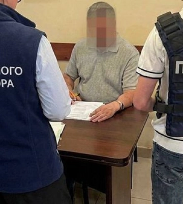 Бывшего чиновника Одесского горсовета подозревают в переплате 11,4 млн грн за квартиры для детей-сирот. ФОТО