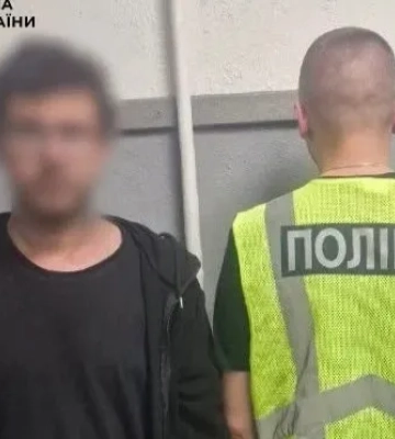 В Киеве компания привязала к дереву 58-летнего мужчину и забила его до смерти