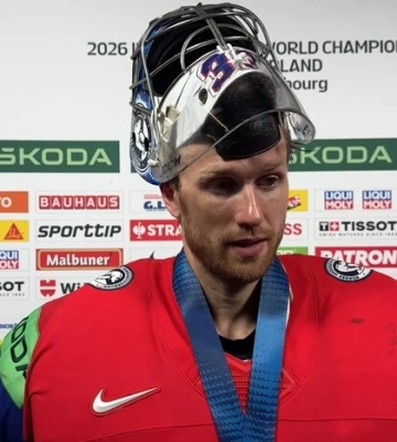 Найкращий воротар Чемпіонату світу з хокею втратив місце у збірній, бо поїхав грати в Росію
