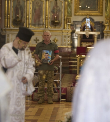Загинув понад півтора року тому: Луцьк попрощався з 27-річним Героєм Андрієм Максимчуком