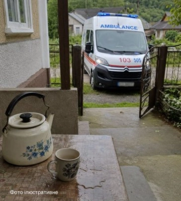 Кип’яток за секунду змінив звичайний день: на Закарпатті 4-річна дитина отримала опіки