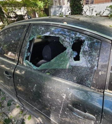 У Херсоні окупанти вдарили по багатоповерхівці, є поранена
