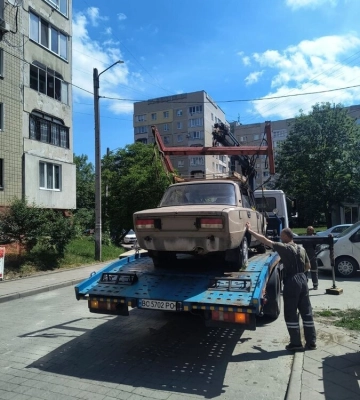 У Львівській громаді на арештмайданчик перемістили 103 покинуті транспортні засоби