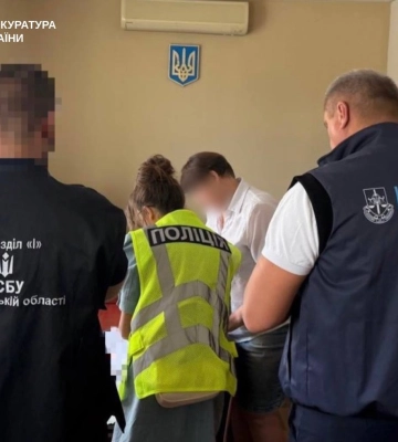 Наживались на госпрограммах: в Харькове задержали топ-чиновницу и бизнесмена