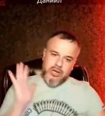 В РФ пропагандисты поссорились из-за ударов по Крыму: Безсонов назвал коллегу-блогера "долбо#бом". ВИДЕО