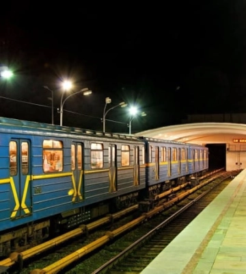 30 гривень — не межа: проїзд у київському метро може подорожчати ще більше через нові вагони