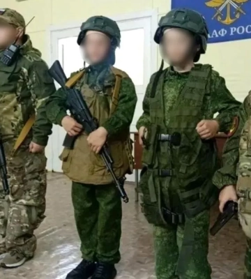 В Приморском крае РФ открылись детские военные лагеря «Штурмовик» и «Пехотинец»