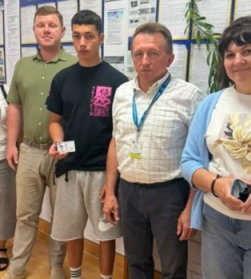 18 років без імені та прав: як у Сваляві юнак «з нуля» виборов свій перший паспорт