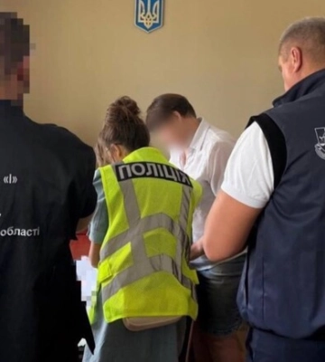 Топ-чиновницю центру зайнятості у Харкові підозрюють у мільйонних махінаціях