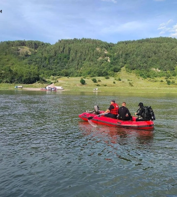 На Дністрі на Буковині зникли четверо людей, серед них троє дітей