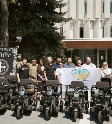 Християнський корпус, БФ «Надія» та Валерій Дубіль передали 20 скутерів ветеранам