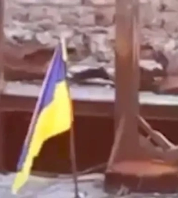 Сили оборони встановили український прапор на Кінбурнській косі, російські окупанти відступають