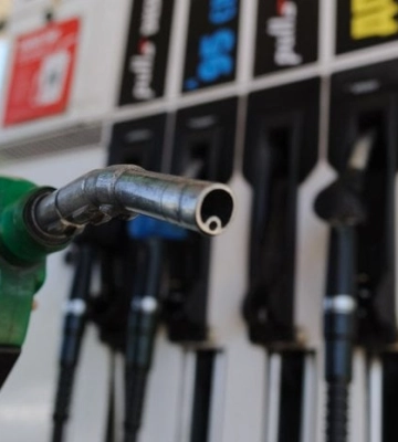 Цены на нефть обвалились до довоенных уровней
