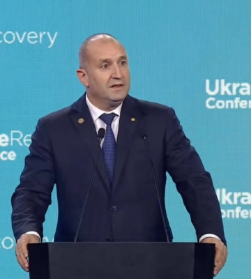 Премьер Болгарии призвал мир мобилизовать усилия для прекращения войны в Украине