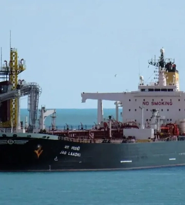 Франция задержала танкер с нефтью теневого флота рф – видео