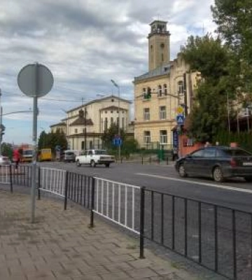 Частину Тракту Глинянського закриють на два дні: маршрути автобусів зміняться