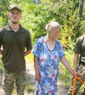 Провела в лісі 2 доби: на Рівненщині службовий пес розшукав зниклу літню жінку