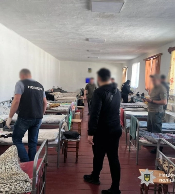 Наркотики в цукерках: поліція Прикарпаття перекрила трафік до виправної колонії. ФОТО