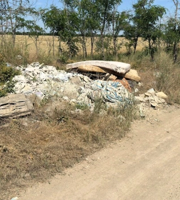 На Одещині виявили два несанкціоновані звалища з будівельними відходами