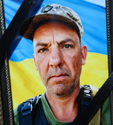 У Луцькій громаді провели в останню дорогу захисника Юрія Клевця
