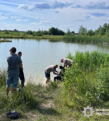 Поліція Житомирщини з’ясовує обставини загибелі підлітка у водоймі селища Романова