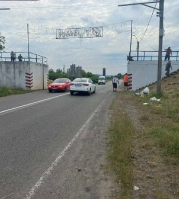 Стратегічний рубіж: як захист від паводків Тячів змусив водників розпочати термінову спецоперацію на дамбах