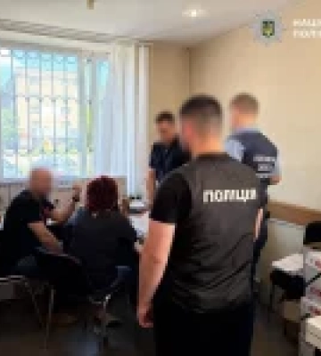 На Полтавщині викрили схему виплат фіктивним працівникам медзакладу на майже 13 млн грн