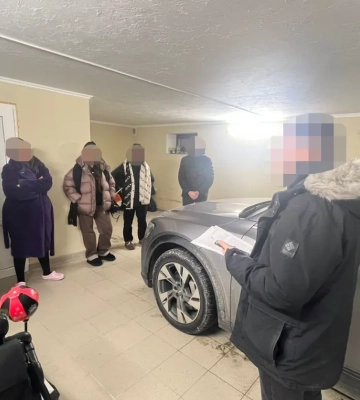 На Львівщині викрили схему виїзду чоловіків за паспортами померлих