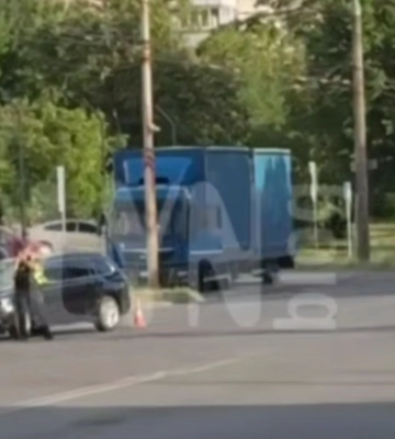 У Луцьку на проспекті Відродження авто збило мопедиста: постраждалого госпіталізували