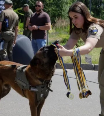 В Киеве впервые провели военный K9-забег с участием собак и установили рекорд Украины