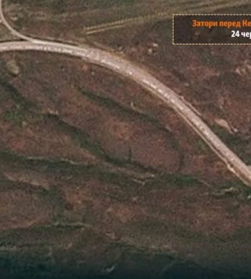 Около полутора тысяч авто застряли на выезде из Крыма из-за постоянных воздушных тревог и жестких проверок оккупантов