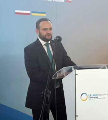 Україна і Польща обговорили проблему черг на кордоні - Кулеба