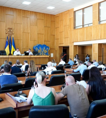 Підтримка захисників, допомога ветеранам та соціальні рішення: в Ужгороді відбулася чергова сесія міськради