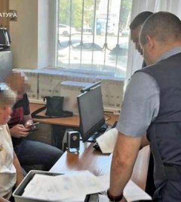 У Полтаві ексбухгалтерку лікарні підозрюють у розтраті майже 13 млн грн