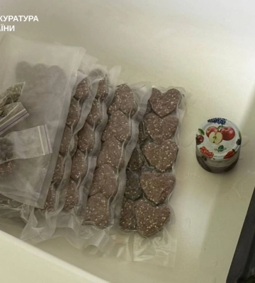 Печенье с психотропами и конопля в UPS по почте: задержали жителя Высокого