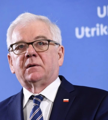 Варшава офіційно не позбавила Зеленського ордена Білого Орла, - ексочільник МЗС Польщі