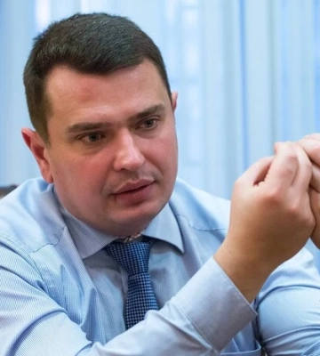 «Корупційний» відпочинок Артема Ситника. У справі ексдиректора НАБУ несподіваний поворот