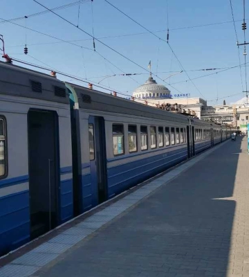 Забудьте про затори, адже з Одеси до Кароліно-Бугаза курсуватиме новий залізничний маршрут