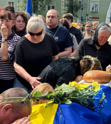 У Рівному попрощалися з трьома захисниками, які загинули на фронті