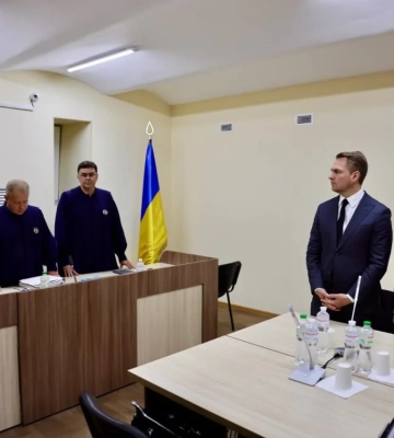 На Харківщині вітчиму, який два роки ґвалтував трьох падчерок, присудили довічне ув’язнення