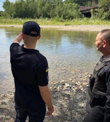 Спека і водойми: рятувальники попереджають закарпатців про небезпеку, яка може коштувати життя