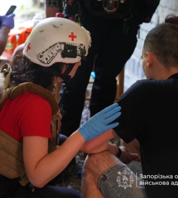 Россия среди белого дня нанесла удар по Запорожью, есть раненые