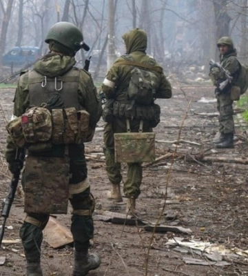 Росіяни атакували Херсон КАБами