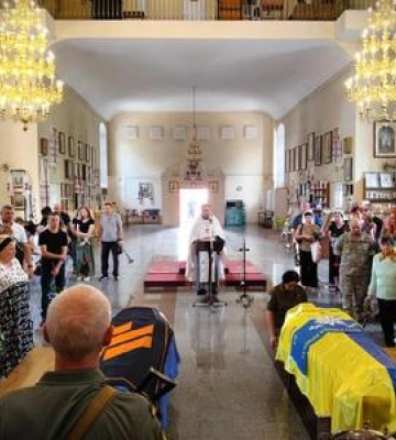 Полтавська громада попрощалась із загиблими захисниками України