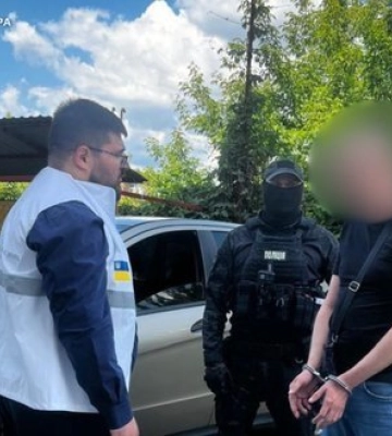Бронь за $4000 та інвалідність за $13 000: у Києві заблокували 2 масштабні схеми для ухилянтів. ФОТОрепортаж